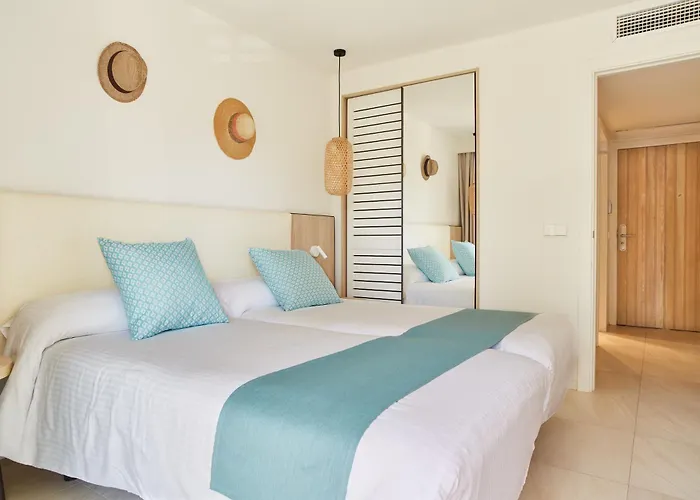 Apartamentos San Miguel Park & Esmeralda Mar